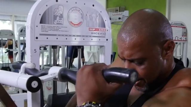 ऐसा हाल कहीं आपका ना हो जायेwhy bodybuilder take steroids! biggest bodybuilder ! unusual bodybuilde смотреть онлайн