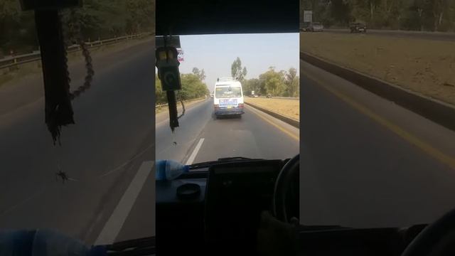 Cheema Brother's Gujrat flying coach turs going to Murree смотреть онлайн