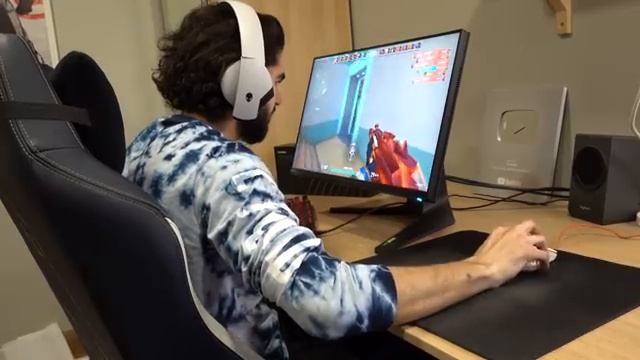 ScreaM - 360Hz ALIENWARE REVIEW смотреть онлайн