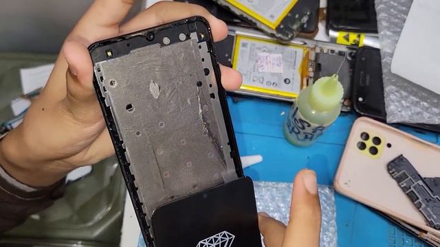 Замена экрана Samsung Galaxy A12 Broken Screen Replacement - How To Replace Broken Screen смотреть онлайн