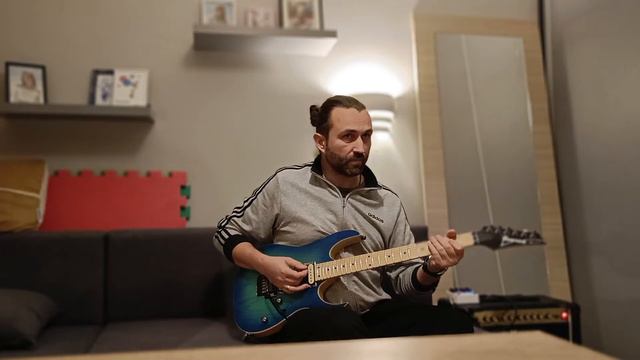 Ibanez RG 370 AHMZ with TB4 and SH2n chinese copy pickups смотреть онлайн