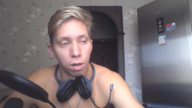Почему ,когда становишься умнее,то теряешь связь с людьми?! смотреть онлайн