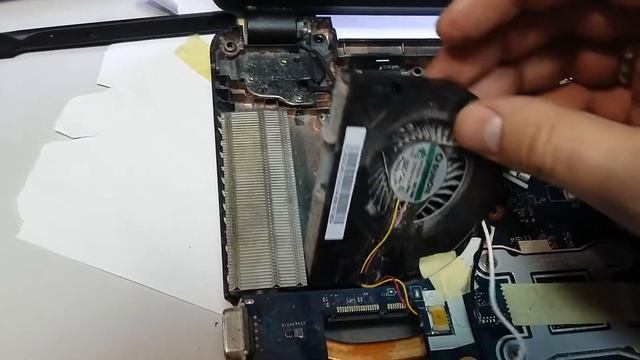 Packard Bell Z5wt1 разбор. Требует ТО.