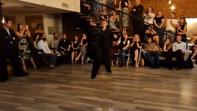 Юрий Штыкин и Сергей Орлов, выступление на милонге Sentimental, Москва, 8 июня 2023 г. смотреть онлайн