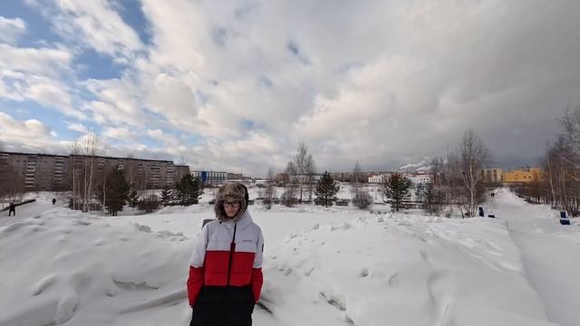 Пошли гулять, всей семьей с Питбуль-Лишной??? смотреть онлайн