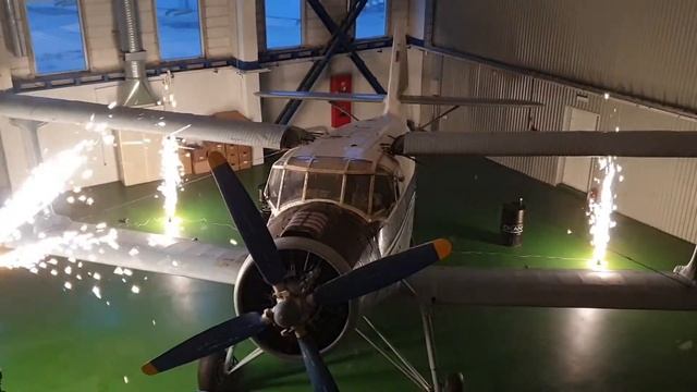Как правильно подарить самолет? смотреть онлайн