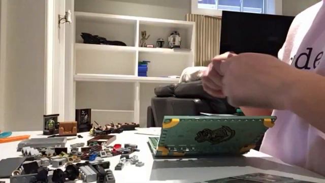 I built a Harry Potter Slytherin Book in Lego!!! смотреть онлайн