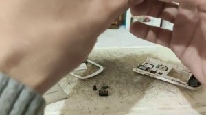 Разбор мобильного телефона Nokia. Поиск меди и латуни. Разбор электро бытовой техники. Металлолом.