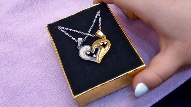 Кулоны для влюблённых. Половики сердца с гравировкой "I Love youyou". Медицинская сталь смотреть онлайн