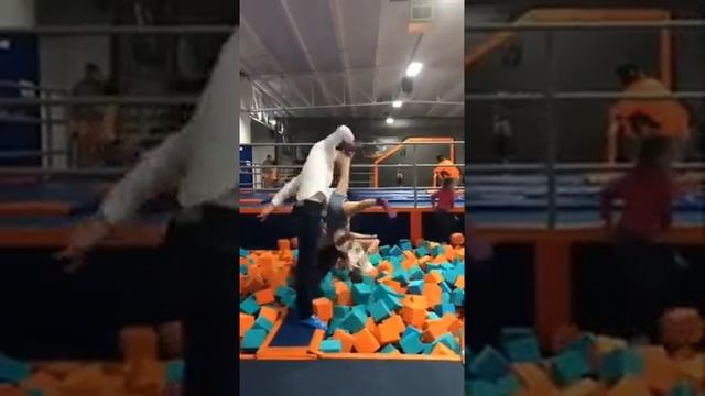 ПОДДЕРЖИТЕ НАШ КАНАЛ #юмор #камеди #прикол #фейл #фан #комедия #пранк #ржак