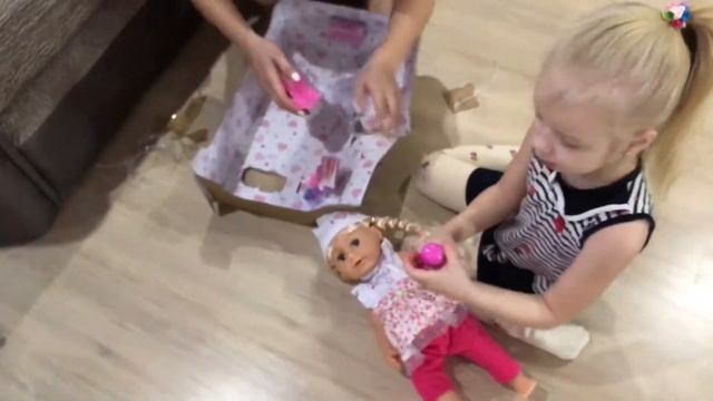 Распаковка куклы Сестрички Бэйби Борн / Unpacking dolls Sister Baby Born смотреть онлайн