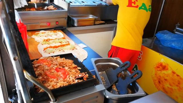 КРЫМСКИЙ ШАВЕРМА ПАТРУЛЬ. Уличная еда в Крыму смотреть онлайн