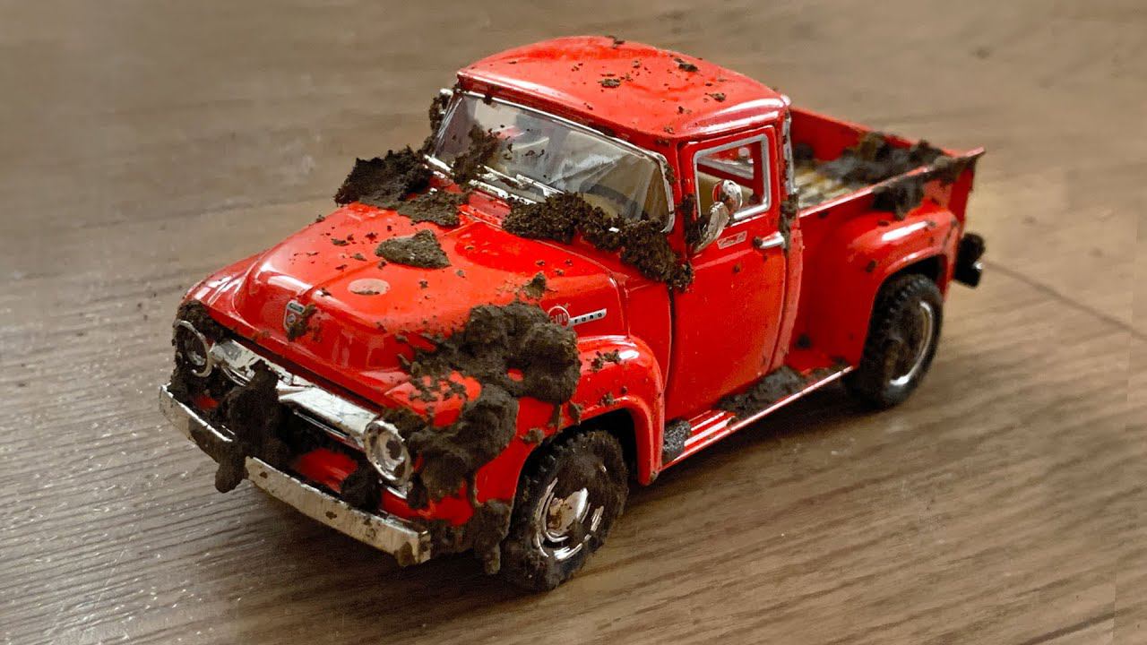 ГРЯЗНЫЕ МАШИНКИ - Мойка Маленьких Машин. Dirty Cars Getting Washed - Car Wash Video