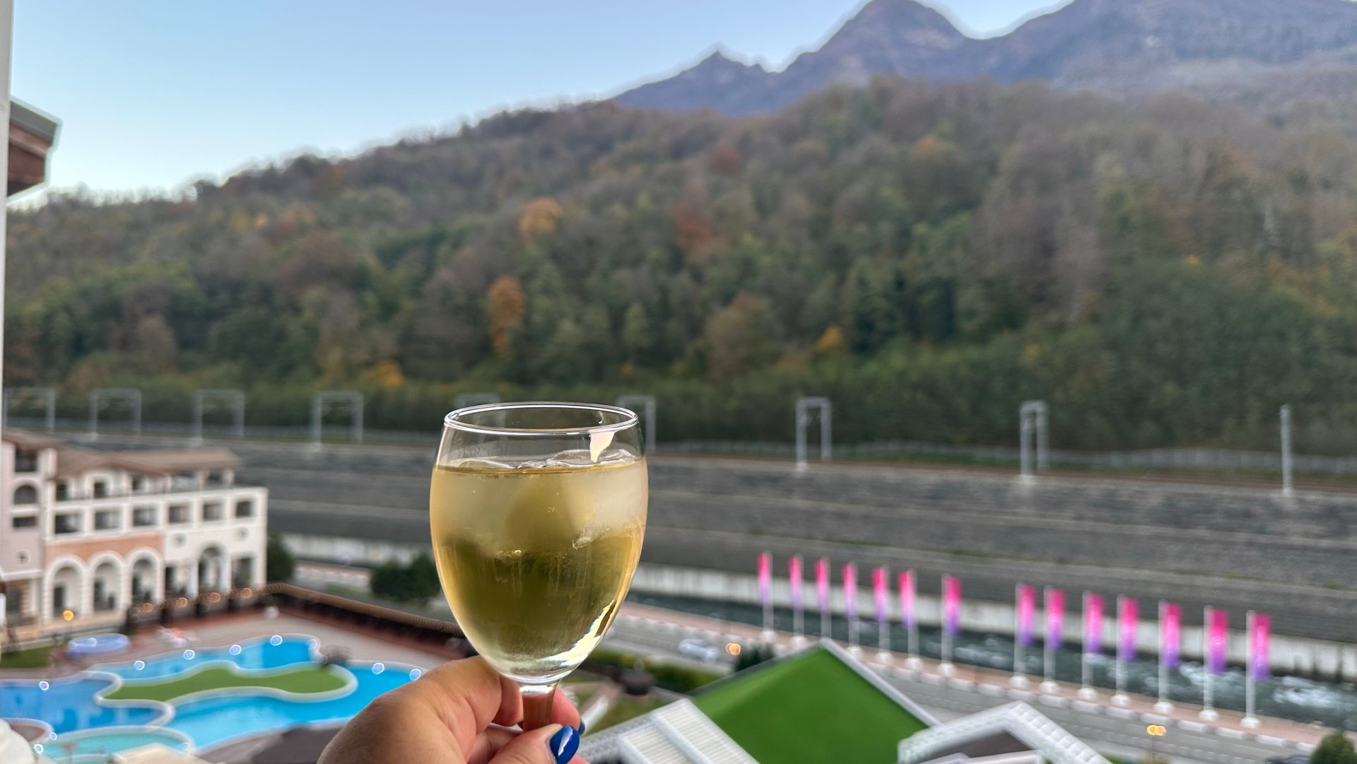 КРАСНАЯ ПОЛЯНА. MARRIOTT SOSHI 5*. ОБЗОИ ЗАВТРАКА, СПА ЦЕНТРА И КАРАОКЕ! В КАЗИНО НЕ ПОШЛИ) смотреть онлайн