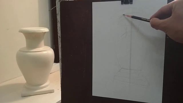 Рисунок гипсовой вазы. Часть 1. смотреть онлайн