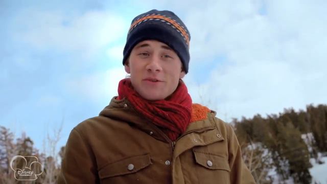 Dove Cameron And Luke Benward Cloud 9 Music Video