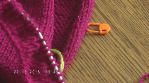 Вяжем спицами платье с расклешенной юбкой без швов