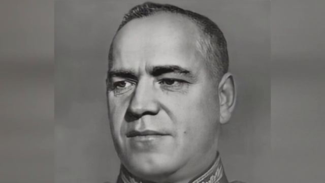 Ожившие фотографии Маршала Жукова при помощи нейросетей смотреть онлайн