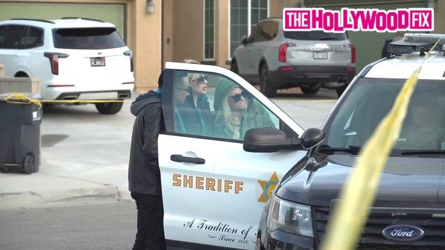 Aaron Carter's Body Is Removed From His House After Passing At Age 34 By L.A. County Coroners смотреть онлайн