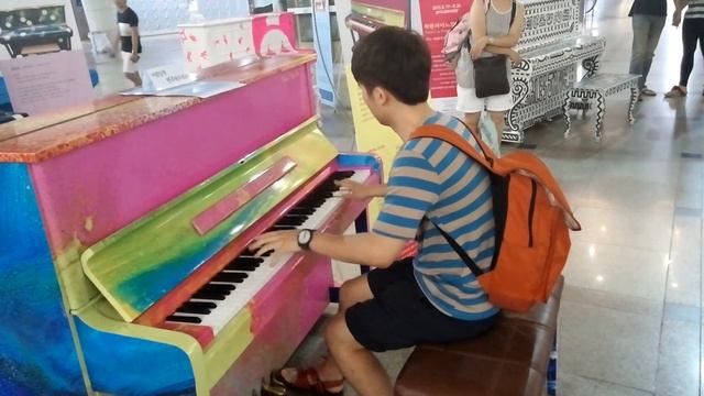 수원역 피아노 - 크로아티안 랩소디(Maksim - Croatian Rhapsody) / Street piano / 길거리 피아노 / Korean смотреть онлайн