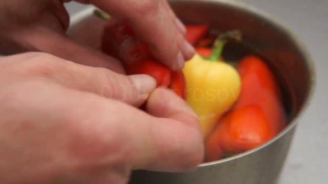 Как очистить перец от пленки (кожицы)? Вопрос №42 смотреть онлайн