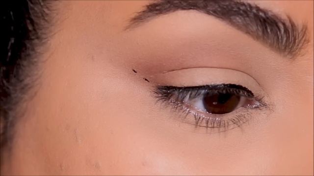 How to: PERFECT WINGED EYELINER every single time!! (Simple Beginner Friendly Technique) смотреть онлайн