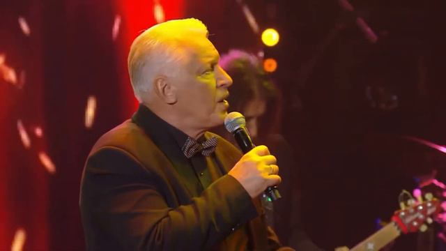 Маэстро и Марина «Старый костер» смотреть онлайн