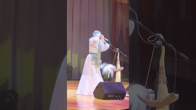 Олена Ууйтай. 06.04.2023 г. Духам Леса #варган #хомус #духилеса смотреть онлайн