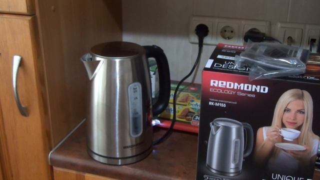 Электрочайник Redmont RK M155 смотреть онлайн
