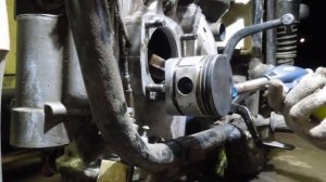 Как снять поршень или выбиваем поршневой палец.