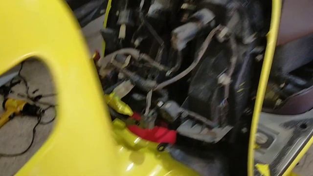 SKOTLET SCOOPY KUNING ORACAL FUL смотреть онлайн