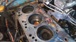 Вытаскиваю мотор Д245