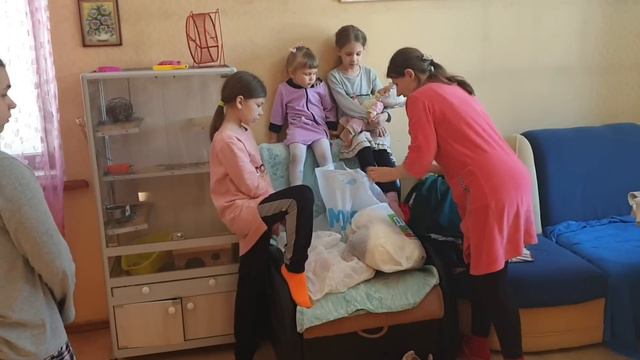 Очень неожиданно нам подкинули это... Теперь нас больше смотреть онлайн