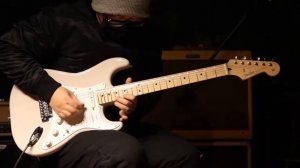 Fender Hybrid II Stratocaster | 566-1002-367 | No Talking