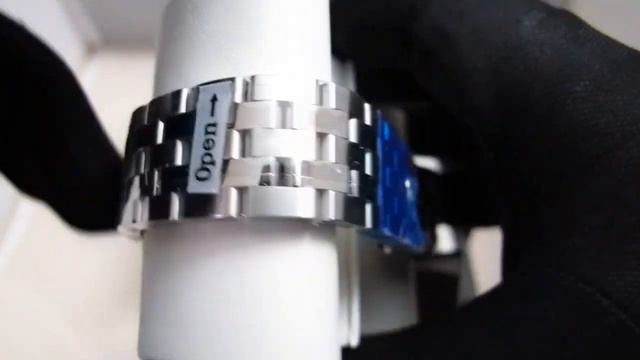 Обзор мужских наручных часов Raymond Weil Tango 5591-ST-50001 смотреть онлайн