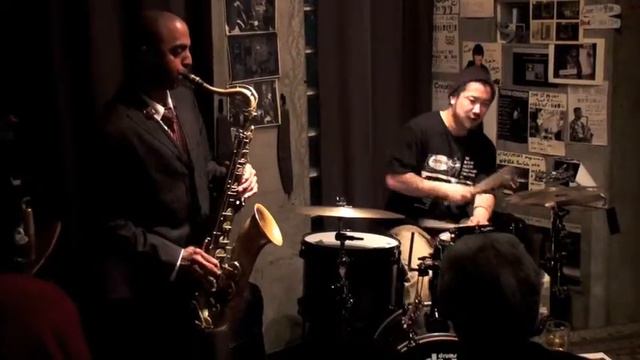 Raymond McMorrin & Sohnosuke Imaizumi "Jamming with Jesus" @ Inage Candy смотреть онлайн