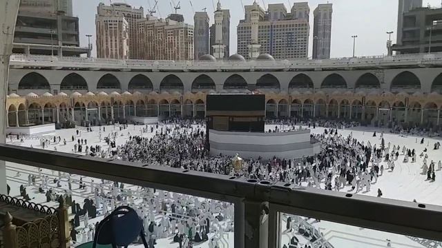 Kaaba (Masjid Al Haram) Va Makka Shahri.