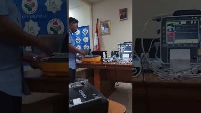 Defib & AED смотреть онлайн