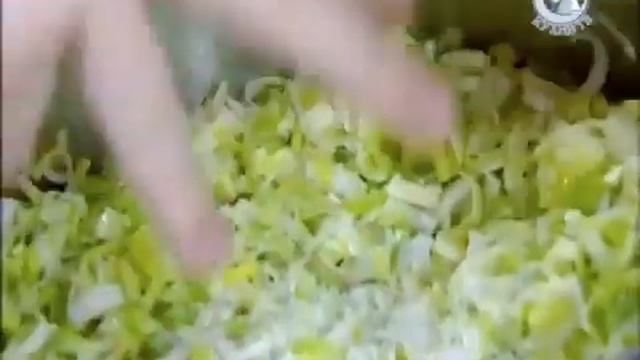 Вкусный рецепты - Горохово луковый суп