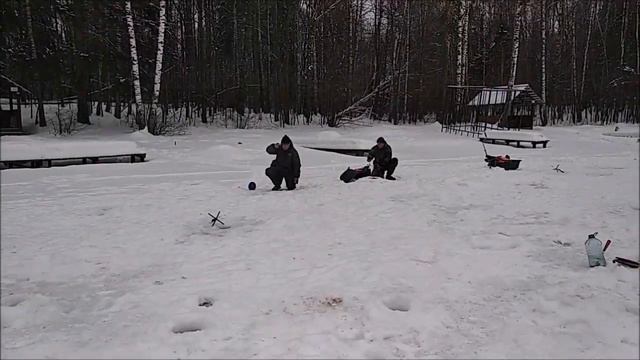 На верхнем работает и актив, и пассив. Клёвое место, Лосиный остров. смотреть онлайн