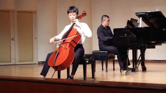 John Hsu: At the Fountain Op.20 No .2 (Davydov, Karl) смотреть онлайн