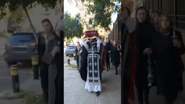 Крестный ход с Плащаницей Спасителя смотреть онлайн