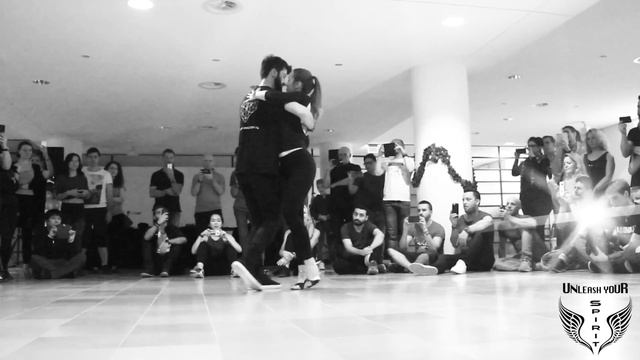 Ronie & Ania | Kizomba Fusion | Jennifer Dias - I Need You So смотреть онлайн