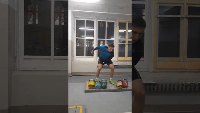 Рывковая пирамида 16, 20, 24, 28, 30, 32 кг смотреть онлайн