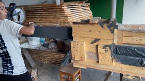 Покрасили 100 досок за час. Рецепт краски для дерева цвета графит