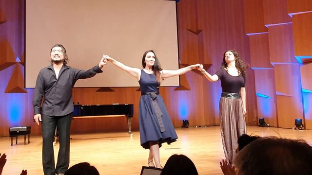 이응광 Eungkwang Lee, 아나스타샤 코츠카로바, Laura Verrecchia, A round of applause #2 смотреть онлайн