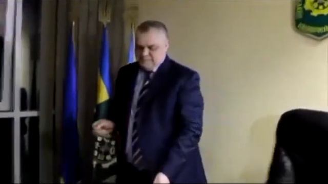 Так начиналась ДНР Губарев штурмует казначейство Швондер отдыхает! (Ремейк из Дениса Казанского) смотреть онлайн