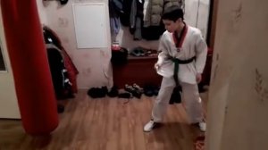 Базовые удары тхэквондо!!!!!!!!!