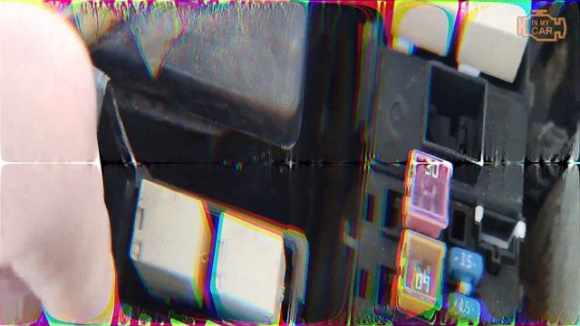 SUZUKI Liana [2001-2010] Diagnostic port OBD2, battery, fuses box lokation. Where? смотреть онлайн