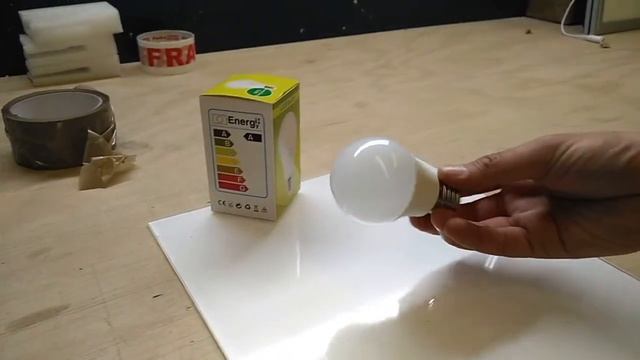 E27 LED lamp 5Watt 370 Lumen смотреть онлайн